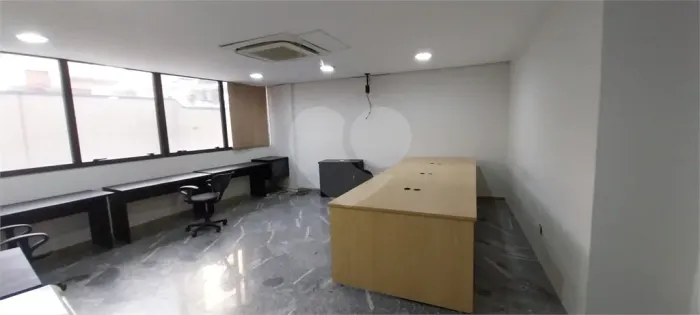 Salas para locação em Parada inglesa - SP