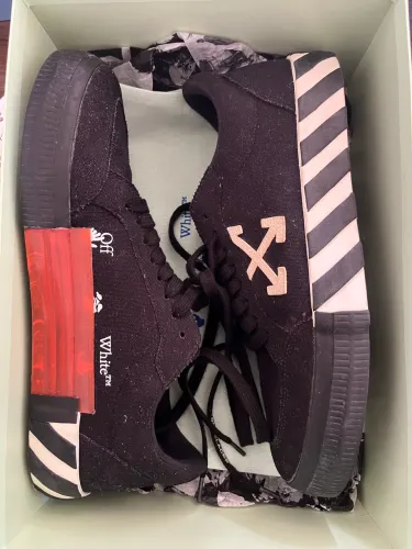 Tênis Off-White Vulc Low Original