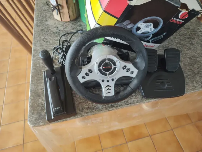 Volante e tapete para pc PS2 Playstation 2