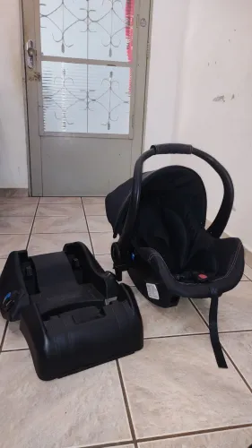 Bebê conforto completo com suporte GALZERANO