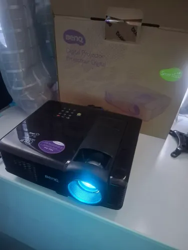 Projetor benq MP515