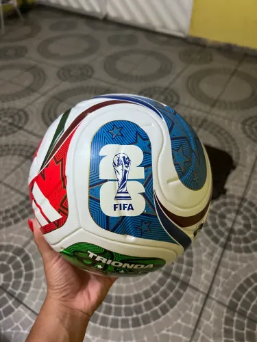 Bola oficial da copa adidas trionda 