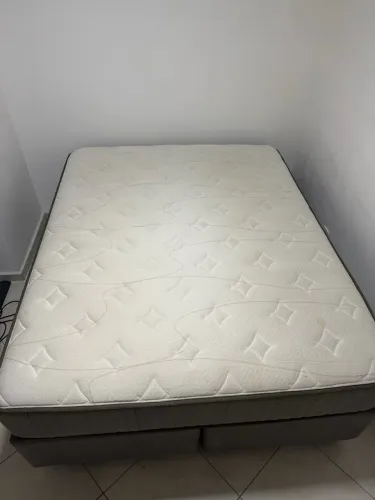 Cama queen orthocrin bellagio gel com base box (**Aceito Oferta**)