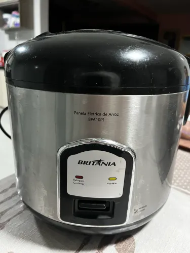Panela elétrica de arroz Britânia