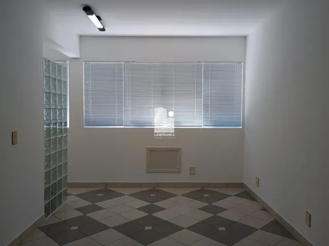 Sala Comercial, Trindade