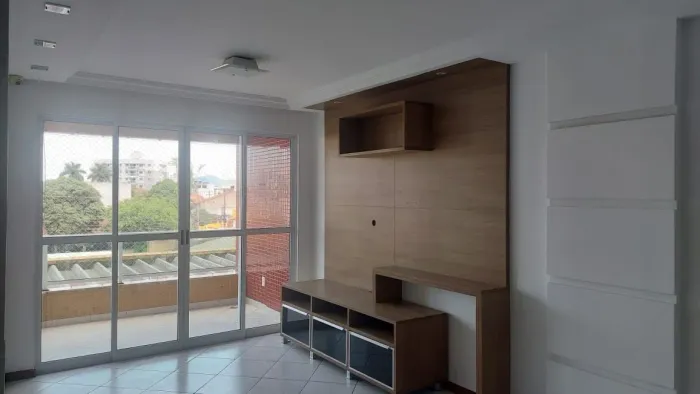 Alugo Ed. PARK VILLE com 3 qts sendo 1 suíte 