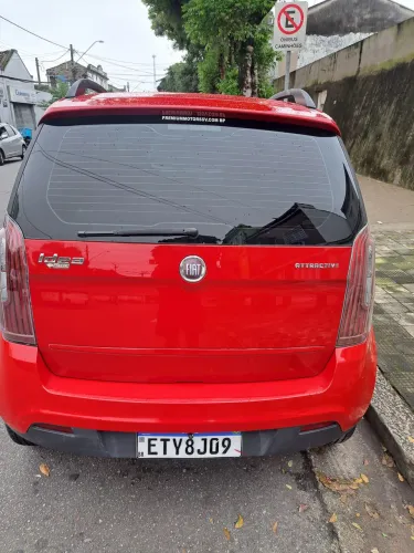 Fiat Idea Attractive 1.4 Fire Flex 8V 5P 2011