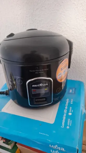 Panela de Arroz Elétrica Britânia 220v