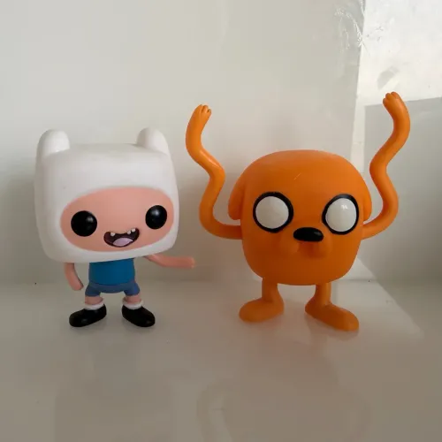 FUNKO POP HORA DE AVENTURA FINN + JAKE + BRINDE