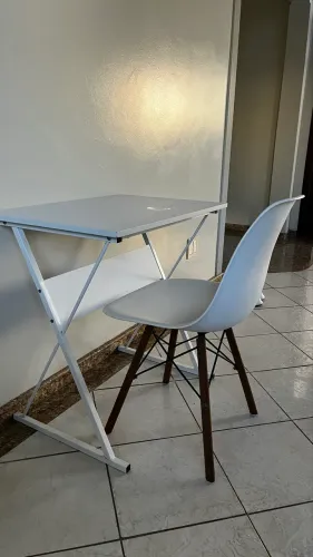 Mesa e cadeira para estudos