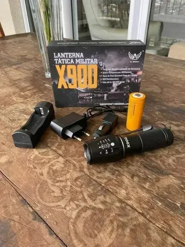 Lanterna Tática Militar Bateria Recarregável Luz Led X900