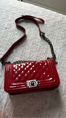 bolsa vermelha
