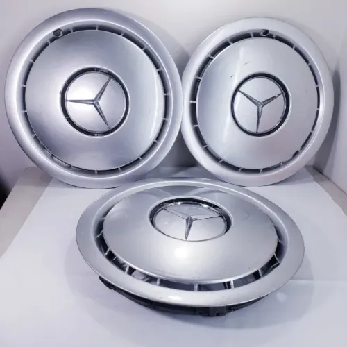 Lote Com 3 Calotas Carro Mercedes Benz Aro 14 W20190