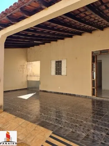 Casa para Venda no bairro Granada, localizado na cidade de Uberlândia / MG, situado na zon