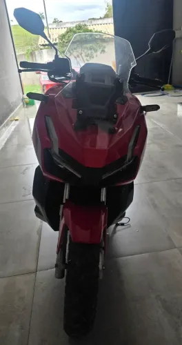 Adv 150 vermelha novinha