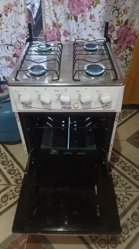 Vende-se fogão atlas funcionando perfeitamente as 4 bocas eo forno