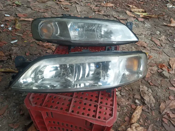 Vectra 2000 à 2005 (Farol, Mola e amortecedor)