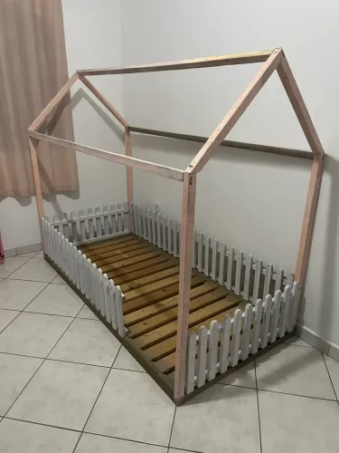 Vendo cama Montessoriana casinha