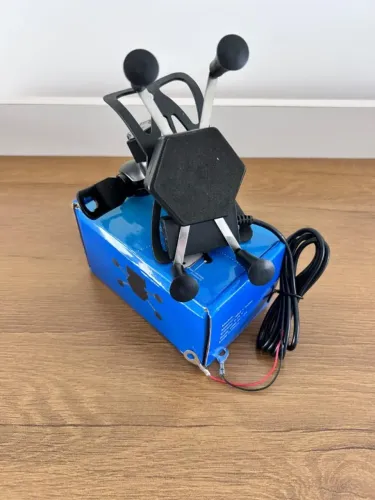 Suporte Celular Moto Com Carregador Universal USB.