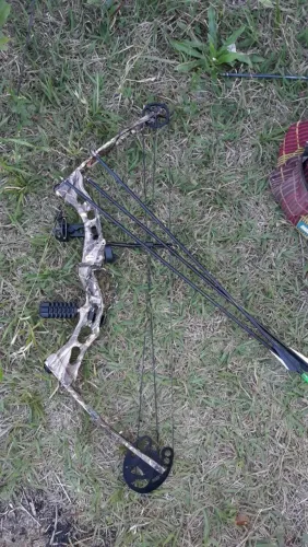 Para você que procura aventura e esporte. Arco composto Poe Lang.modelo predator
