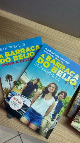 Livros - A barraca do beijo
