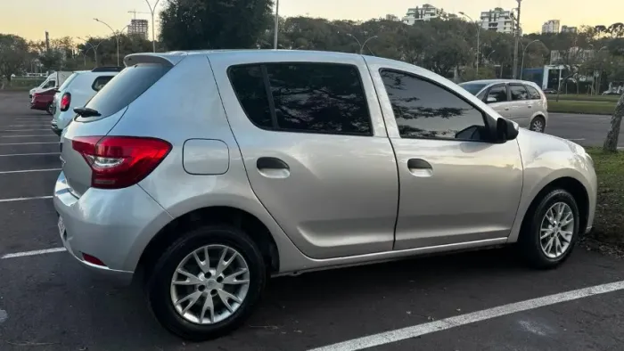 Renault Sandero Life Flex 1.0 12V 5P Mec. 2020