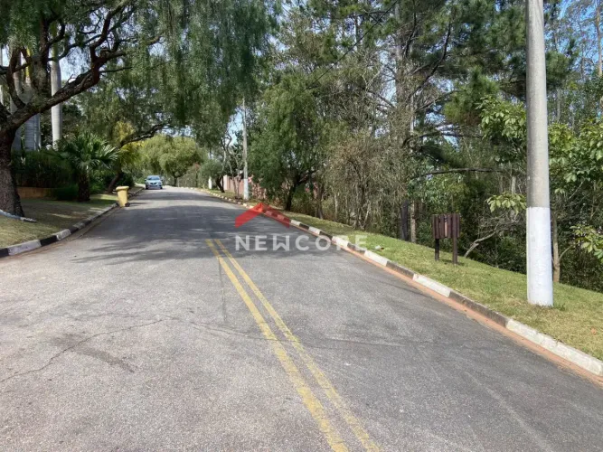 Lote em condomínio em Rua Mário Lago - Jardim Indaiá - Embu das Artes/SP