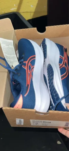Tênis asics