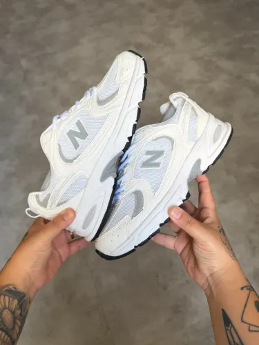TÊNIS NEW BALANCE 530