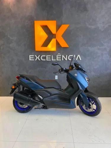 X MAX 250