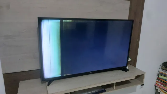 TV Samsung 43 Smart UN43T5300 - Peças (Display com Defeito)