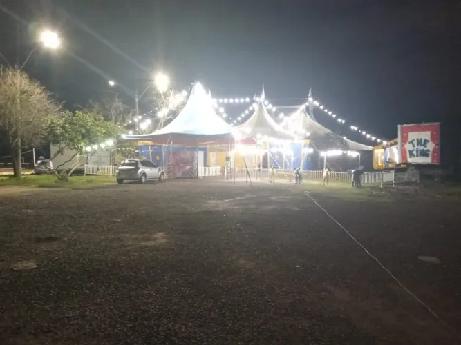 Aluguel de lonas de circo tendas lonão para eventos em geral.