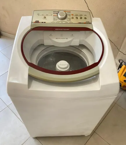 Máquina de lavar Roupa Brastemp 11KG Bem Conservada FAÇO ENTREGA