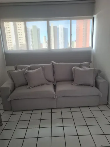 Sofá Retrátil com Almofadas Soltas 2,20m em Linho Cinza