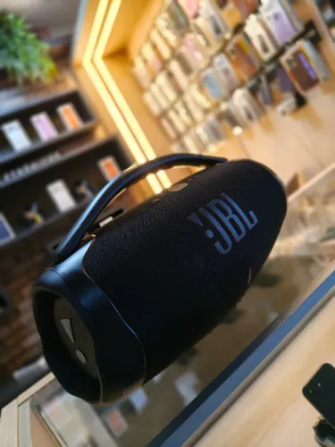 JBL Boombox 3 Na garantia