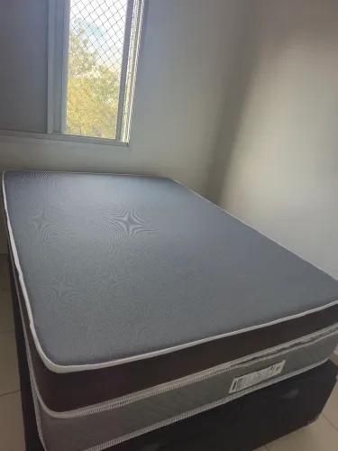 Colchão de casal semi-ortopedico - Apenas 1 mês de uso!