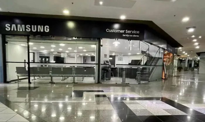 Loja em centro comercial para locação com 160 m2. Edifício Vianense
