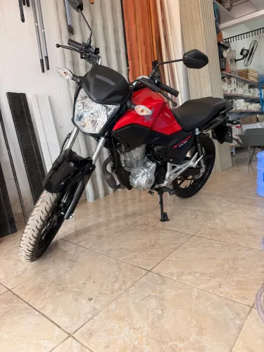 VENDO MOTO FAN START SEMI NOVA POUCO DIAS COMPARADO SÓ NO PONTO DE TRANSFERIR!