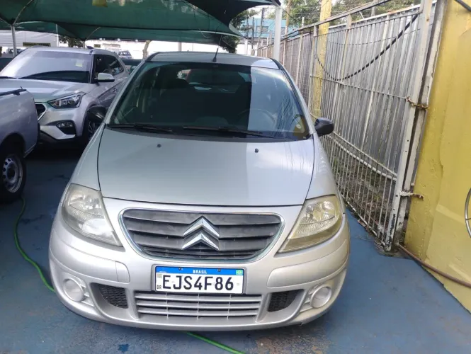 Citroen C3 GLX 1.4/ GLX Sonora 1.4 Flex 8V 5P 2010