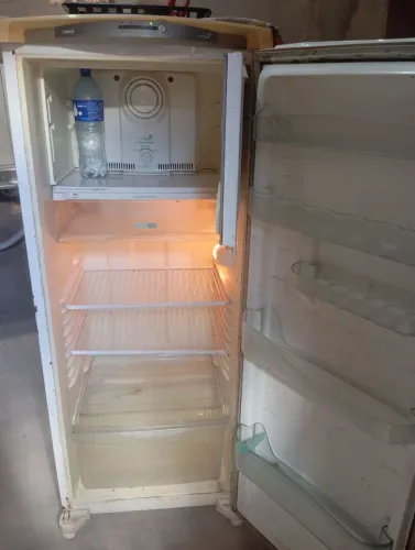 Geladeira Gelo Seco