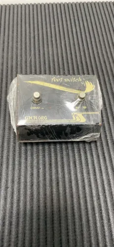 Pedal footswitch meteoro funcionando perfeitamente 