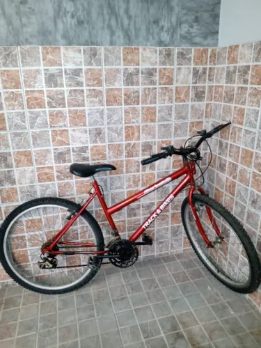 Bicicleta Aro 26 Vermelha com Marchas | R$ 300