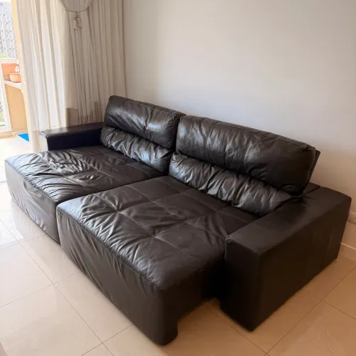 Sofá em Couro
