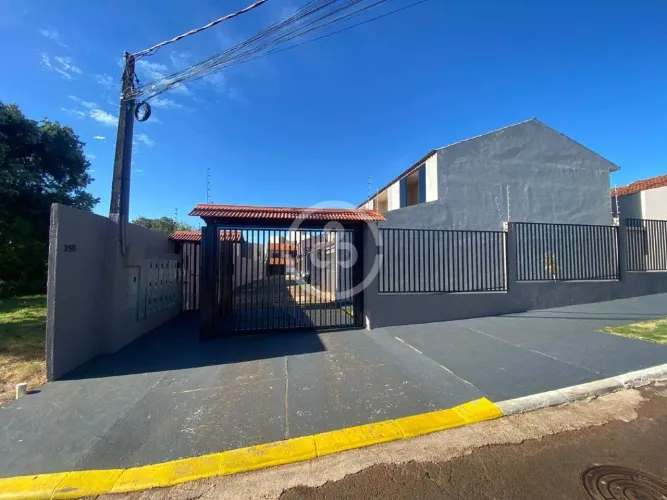 Sobrado para locação em condomínio - Bairro Cancelli