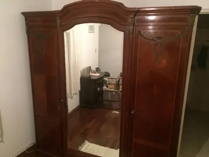 Guarda Roupa Antigo 3portas Maciço Com Vidro Bisote Italiano (Usado)