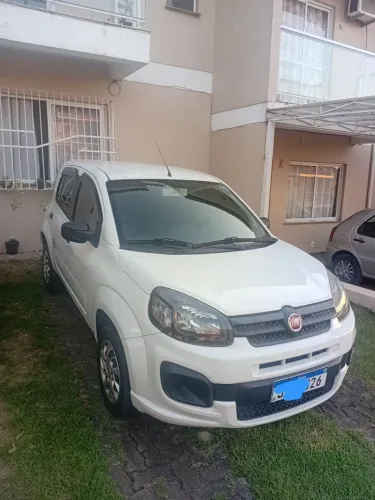 Fiat Uno Attractive 1.0 EVO Fire Flex 8V 5P 2021