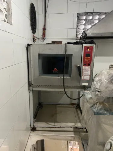 Vendo forno pro gás 5 esteiras 