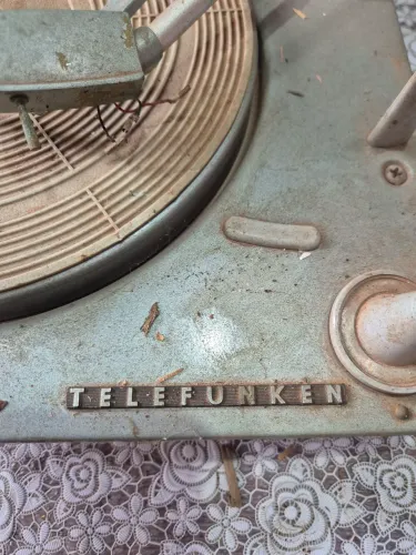 Prato antigo de vitória telefunk