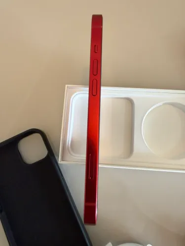 IPHONE 13 RED