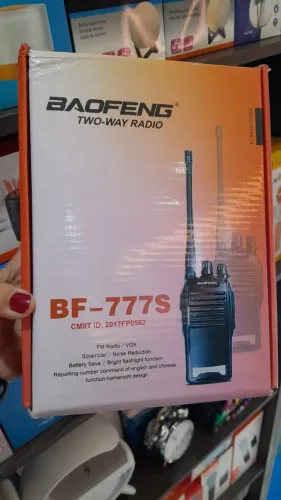 RADIO DE COMUNICAÇAO COM 2 UNIDADES